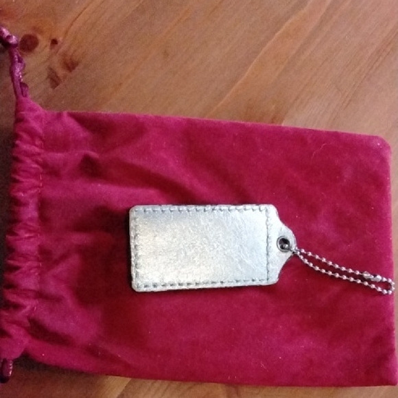 Coach Metallic Silver Hangtag - Picture 2 of 2